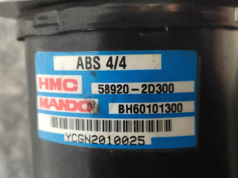 Recambio de abs para hyundai elantra (xd) 2.0 gls (4-ptas.) (2004) referencia OEM IAM 5WY7108B 956002D000589202D300 BH60101300 M