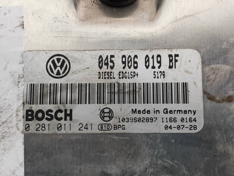 Recambio de centralita motor uce para volkswagen polo (9n1) highline referencia OEM IAM 0281011241 045906019BF EDC15P BOSCH