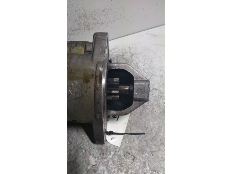 Recambio de motor arranque para kia carens 1.8 monovolumen referencia OEM IAM 24118400A KIA 