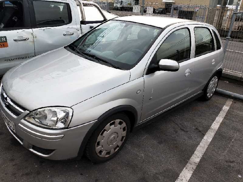 opel corsa c del año 2004