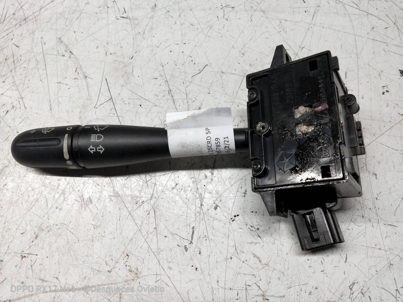 Recambio de mando luces para chrysler voyager (rg) 2.5 crd grand voyager limited referencia OEM IAM 04685711AA  