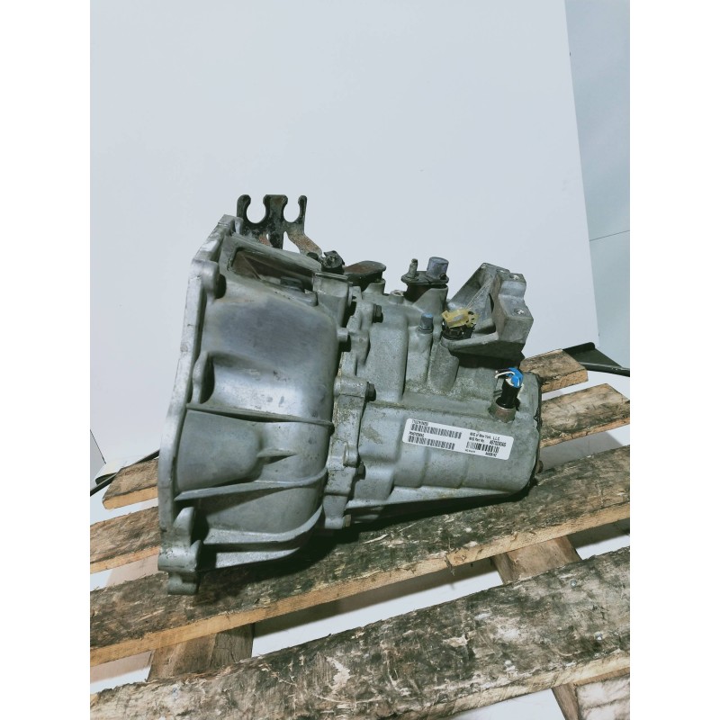 Recambio de caja cambios para chrysler sebring berlina (jr41) 2.0 le referencia OEM IAM 4670290AG NUT350 4677 AK938192