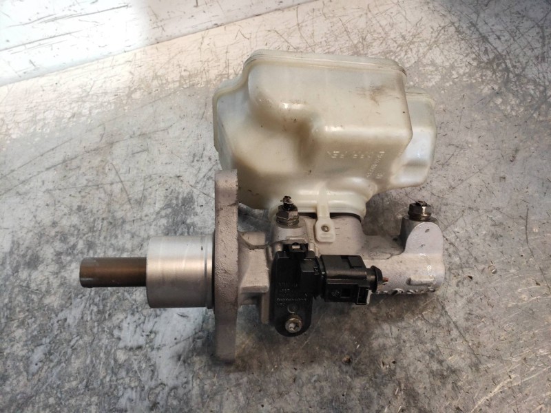 Recambio de bomba freno para volkswagen caddy ka/kb (2k) furg. referencia OEM IAM   