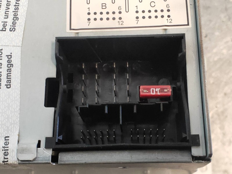 Recambio de sistema audio / radio cd para volkswagen caddy ka/kb (2k) furg. referencia OEM IAM 1K0035186AD  