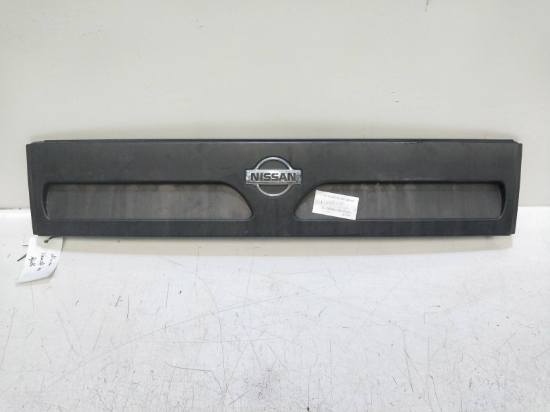 Recambio de rejilla delantera para nissan vanette (c 220) referencia OEM IAM   