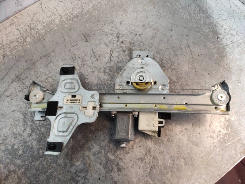 Recambio de elevalunas trasero derecho para citroen c4 berlina exclusive referencia OEM IAM 0130822238  5P