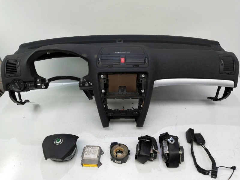 Recambio de kit airbag para skoda octavia combi (1z5) rs referencia OEM IAM   