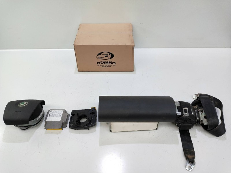 Recambio de kit airbag para skoda superb (3u4) 1.9 tdi referencia OEM IAM   