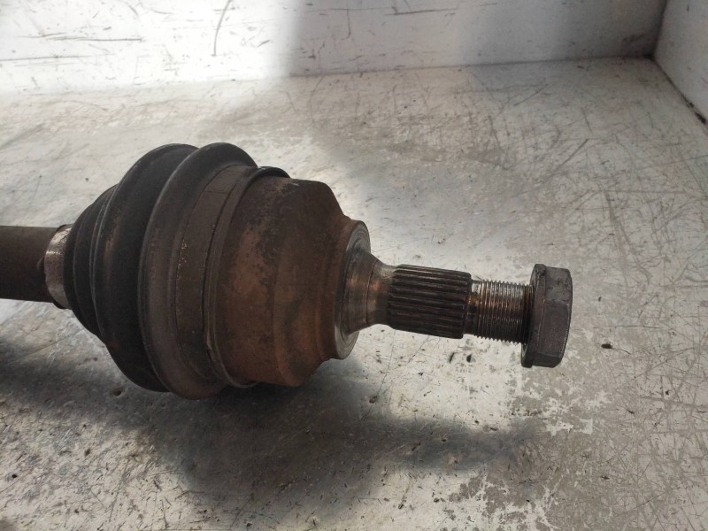 Recambio de transmision delantera derecha para citroen c4 berlina exclusive referencia OEM IAM 9637117880  