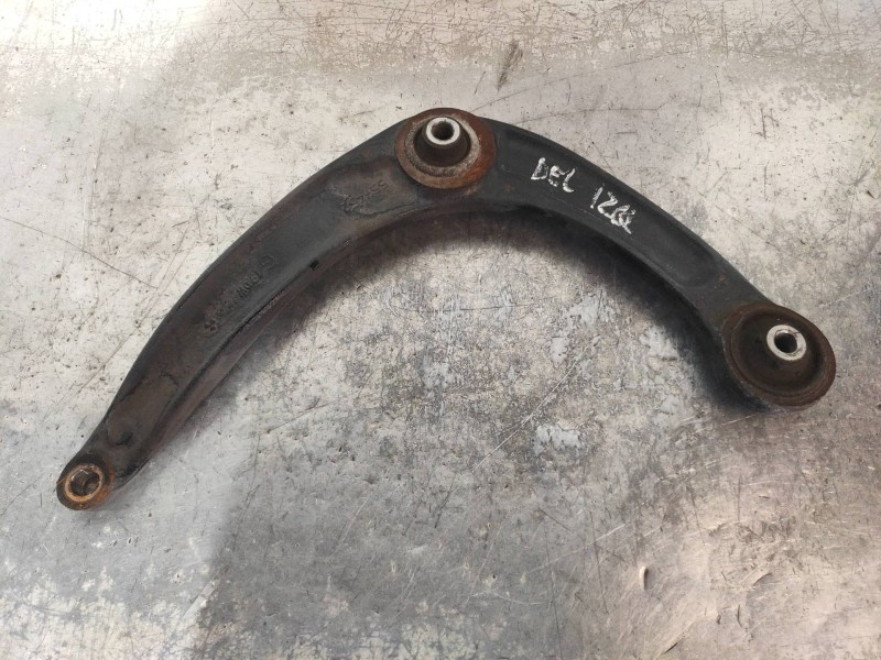 Recambio de brazo suspension inferior delantero izquierdo para citroen c4 berlina exclusive referencia OEM IAM   