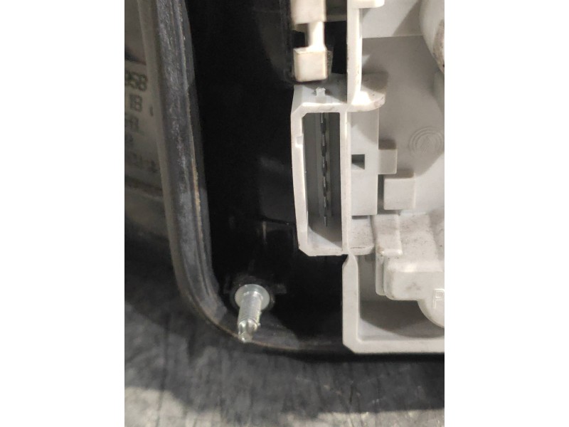 Recambio de piloto trasero izquierdo para skoda octavia berlina (1z3) trend referencia OEM IAM 1Z5945095B 1Z5945111B 