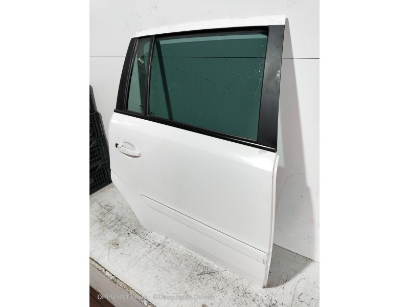 Recambio de puerta trasera derecha para opel zafira b enjoy referencia OEM IAM  5P 