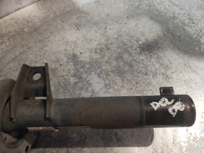 Recambio de amortiguador delantero derecho para skoda octavia berlina (1z3) trend referencia OEM IAM 1K0412021KL 1K0413031BK 