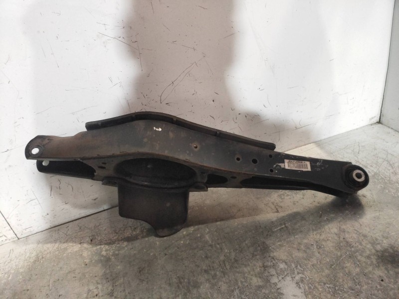 Recambio de brazo suspension superior trasero derecho para skoda octavia berlina (1z3) trend referencia OEM IAM   