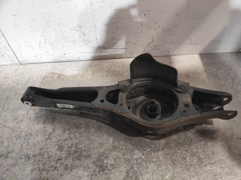 Recambio de brazo suspension superior trasero derecho para skoda octavia berlina (1z3) trend referencia OEM IAM   