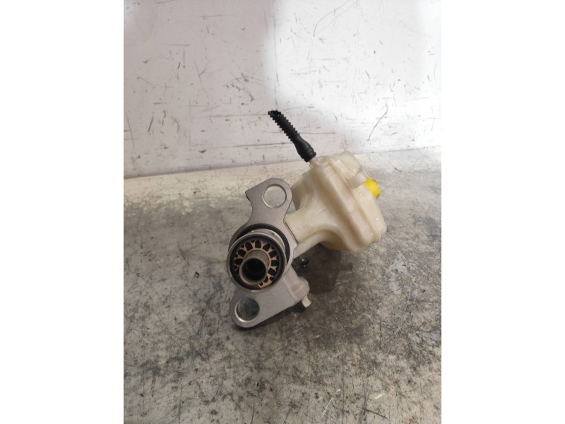 Recambio de bomba freno para opel astra j lim. 1.7 16v cdti referencia OEM IAM   