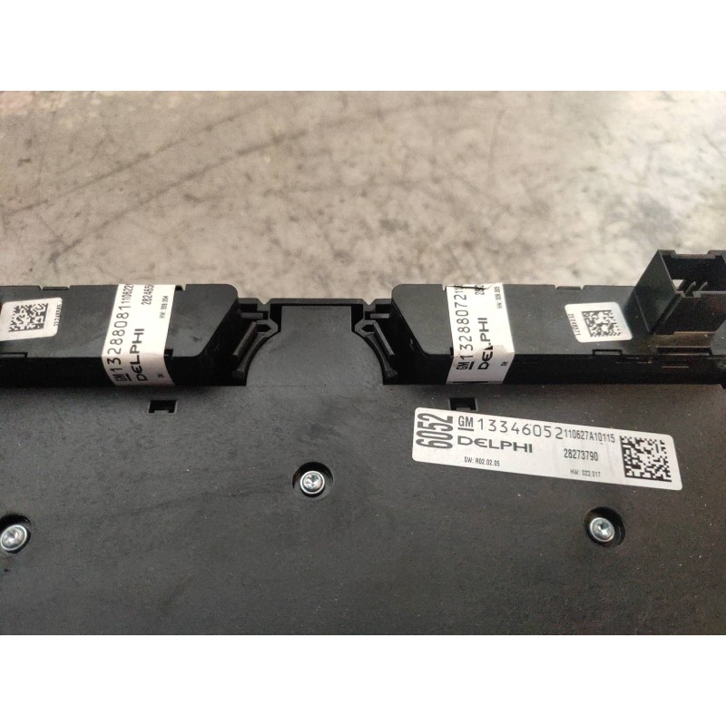 Recambio de mando multifuncion para opel astra j lim. 1.7 16v cdti referencia OEM IAM 13346052 13288081 13288072 13343707 