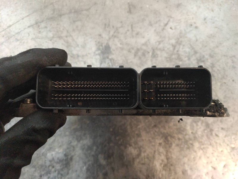Recambio de centralita motor uce para opel astra j lim. 1.7 16v cdti referencia OEM IAM 2757001011 55579893 