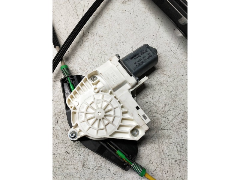 Recambio de elevalunas delantero derecho para audi a4 avant (8k5) (2008) básico referencia OEM IAM 8K0837462E 966934200 5P