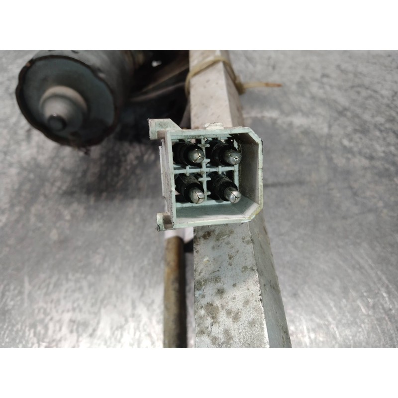 Recambio de motor limpia delantero para volvo serie 760 berlina/familiar gle td familiar referencia OEM IAM 402868 1342858 