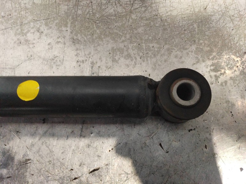 Recambio de amortiguador trasero derecho para dacia logan ii ambiance referencia OEM IAM 562103901R  