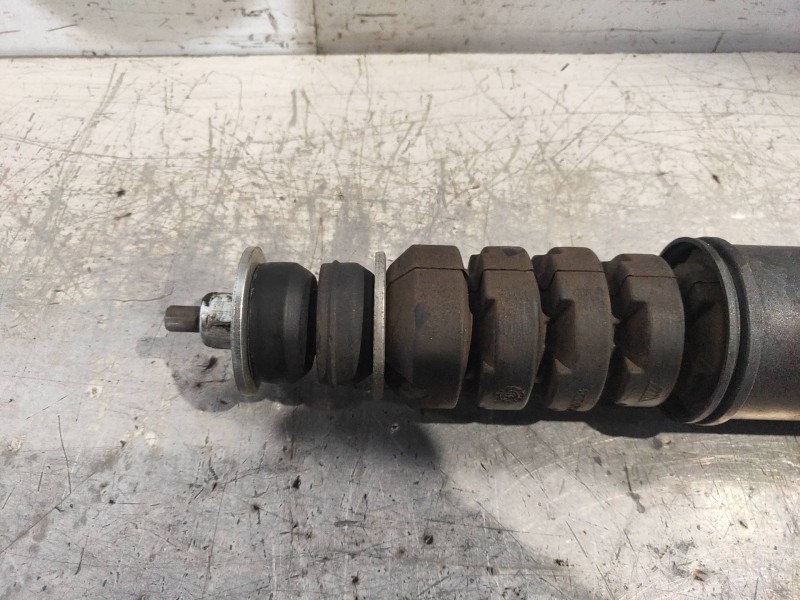 Recambio de amortiguador trasero derecho para dacia logan ii ambiance referencia OEM IAM 562103901R  