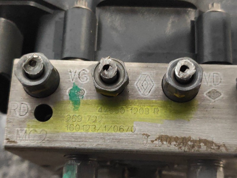 Recambio de abs para dacia logan ii ambiance referencia OEM IAM 47661203R 2265106516 0265956403 BOSCH