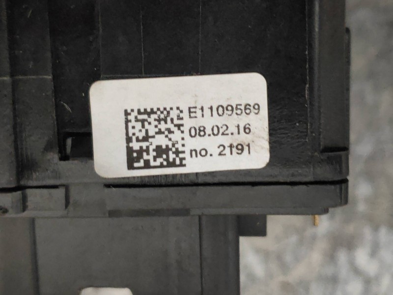 Recambio de mando limpia para dacia logan ii ambiance referencia OEM IAM E1109569  