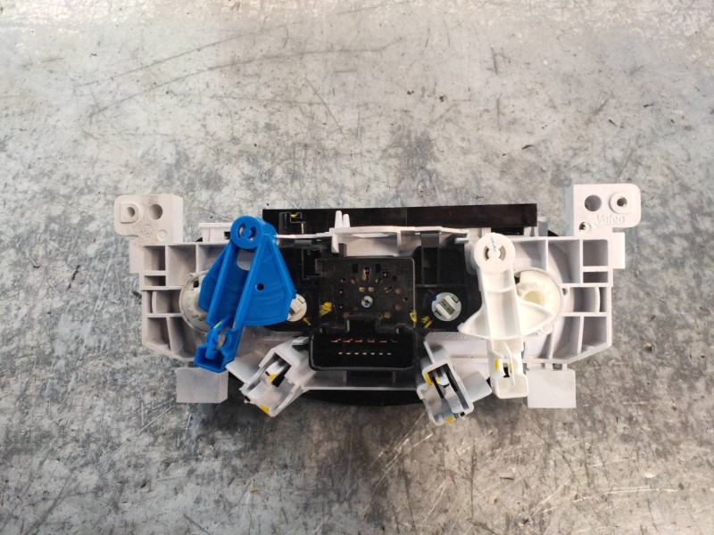 Recambio de mando calefaccion / aire acondicionado para dacia logan ii ambiance referencia OEM IAM T83703A A151214AL1S1036 