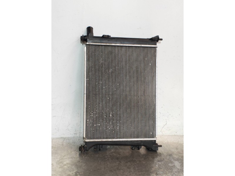 Recambio de radiador agua para kia rio (yb) attract referencia OEM IAM 253101R 253101RXXX 