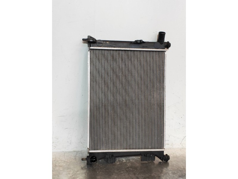 Recambio de radiador agua para kia rio (yb) attract referencia OEM IAM 253101R 253101RXXX 