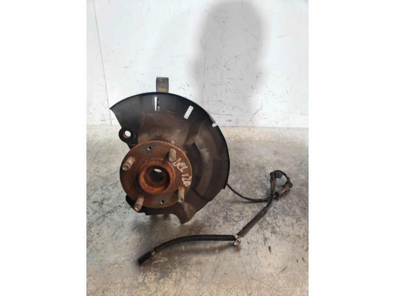 Recambio de mangueta delantera izquierda para kia rio (yb) attract referencia OEM IAM   