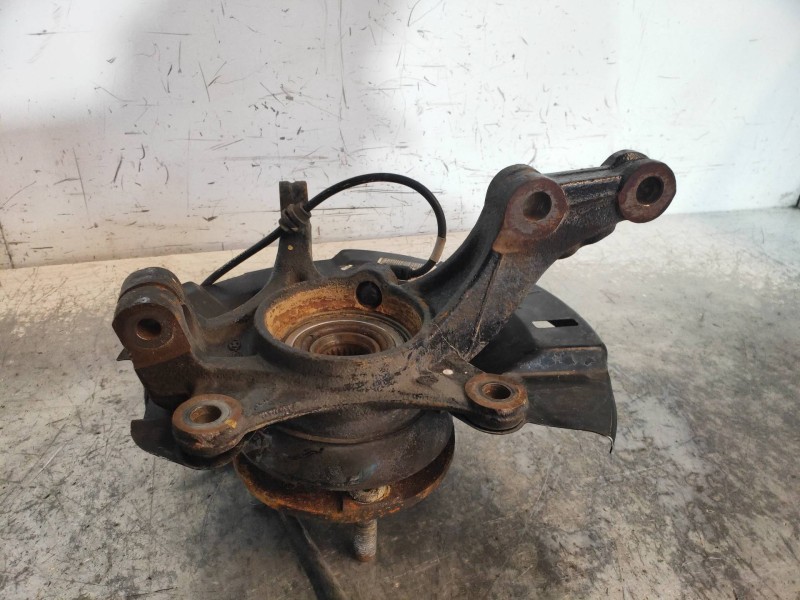 Recambio de mangueta delantera izquierda para kia rio (yb) attract referencia OEM IAM   