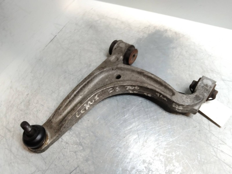 Recambio de brazo suspension inferior trasero derecho para lexus gs300 (jzs160) básico referencia OEM IAM   