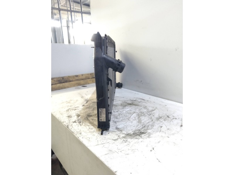 Recambio de radiador agua para bmw serie 1 berlina (e81/e87) 118d referencia OEM IAM 17117788903 3094174 3052883