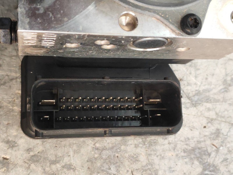 Recambio de abs para kia rio (yb) attract referencia OEM IAM A1000623ACC BE6003G943 589201W570 W57 MANDO