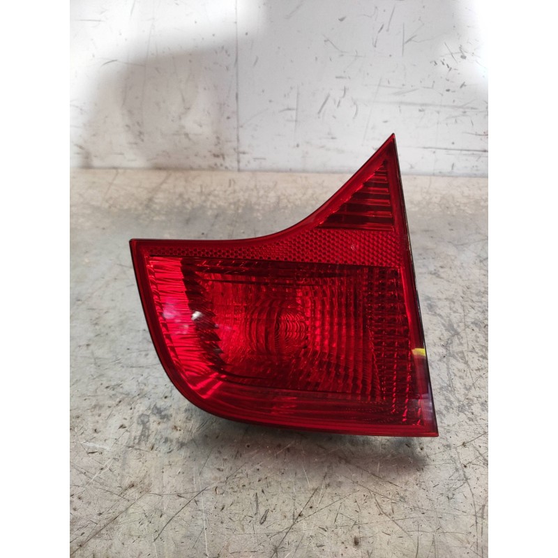 Recambio de piloto trasero izquierdo interior para audi a4 berlina (8e) 2.7 tdi (dpf) referencia OEM IAM 8E5945093A  