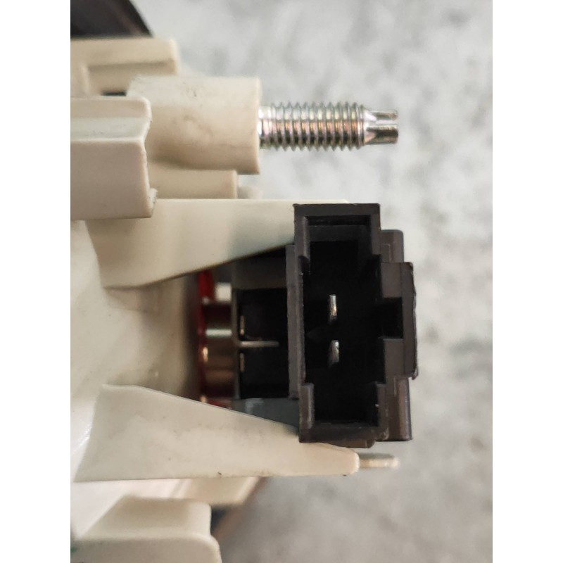 Recambio de piloto trasero izquierdo interior para audi a4 berlina (8e) 2.7 tdi (dpf) referencia OEM IAM 8E5945093A  