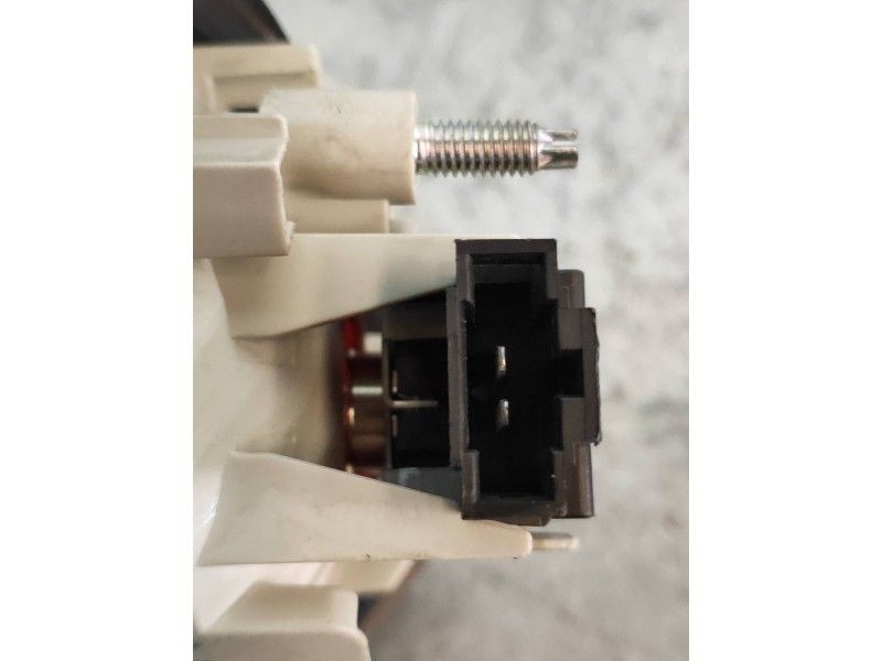 Recambio de piloto trasero izquierdo interior para audi a4 berlina (8e) 2.7 tdi (dpf) referencia OEM IAM 8E5945093A  