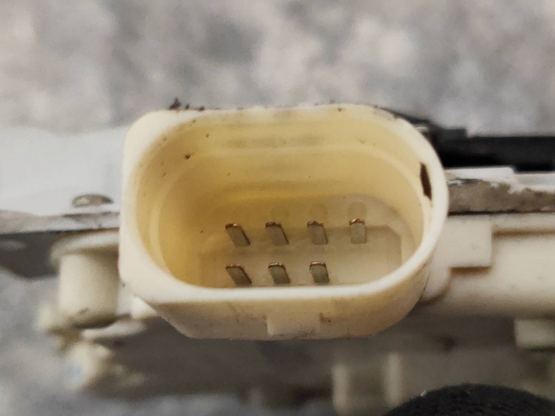 Recambio de motor cierre centralizado delantero derecho para audi a4 berlina (8e) 2.7 tdi (dpf) referencia OEM IAM 8E1837016AA  