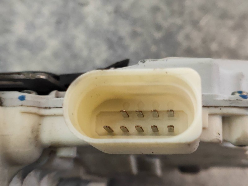 Recambio de motor cierre centralizado delantero izquierdo para audi a4 berlina (8e) 2.7 tdi (dpf) referencia OEM IAM 8E1837015AA