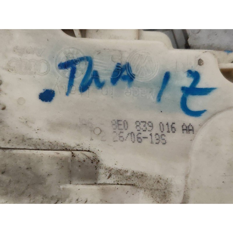 Recambio de motor cierre centralizado trasero izquierdo para audi a4 berlina (8e) 2.7 tdi (dpf) referencia OEM IAM 8E0839016AA  
