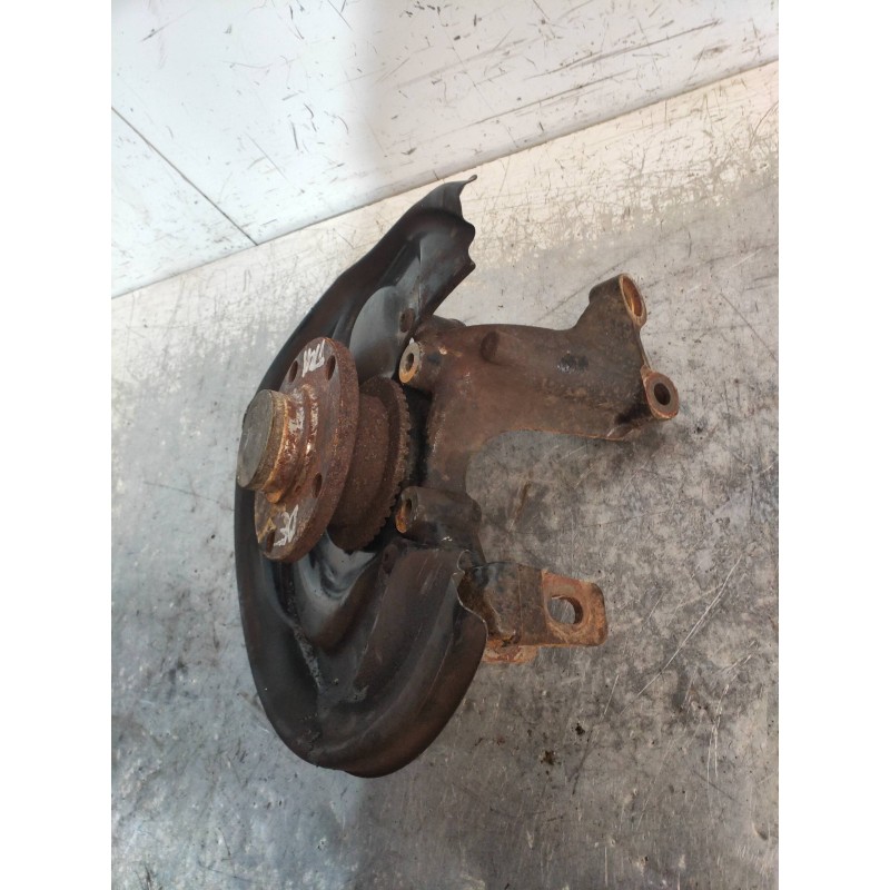 Recambio de mangueta trasera derecha para audi a4 berlina (8e) 2.7 tdi (dpf) referencia OEM IAM   
