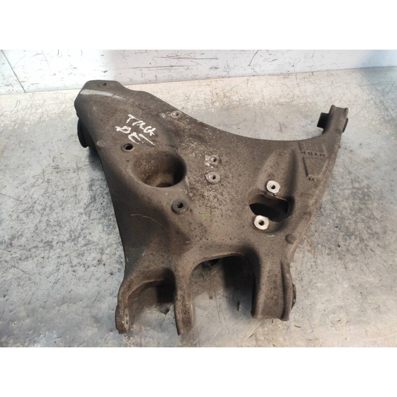 Recambio de brazo suspension inferior trasero derecho para audi a4 berlina (8e) 2.7 tdi (dpf) referencia OEM IAM 8E0505312  