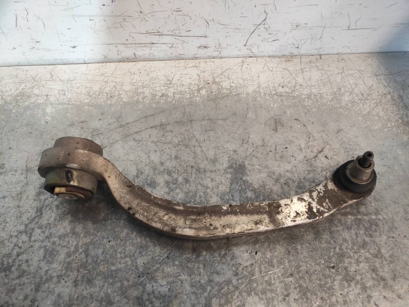 Recambio de brazo suspension inferior delantero izquierdo para audi a4 berlina (8e) 2.7 tdi (dpf) referencia OEM IAM 8E0407695E 