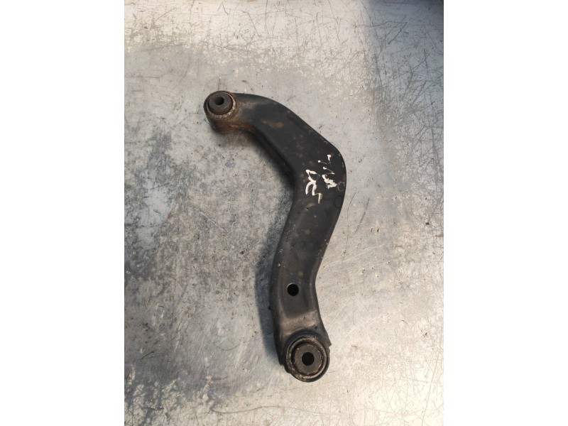 Recambio de tirante trasero derecho para audi a4 berlina (8e) 2.7 tdi (dpf) referencia OEM IAM   