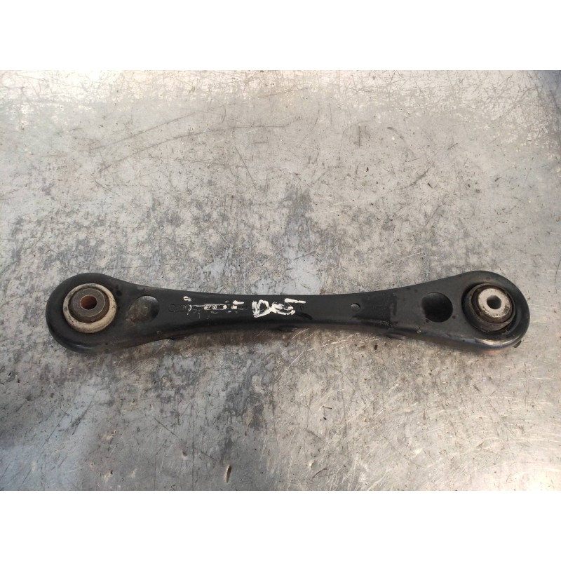 Recambio de tirante trasero derecho para audi a4 berlina (8e) 2.7 tdi (dpf) referencia OEM IAM 8E0501529K  