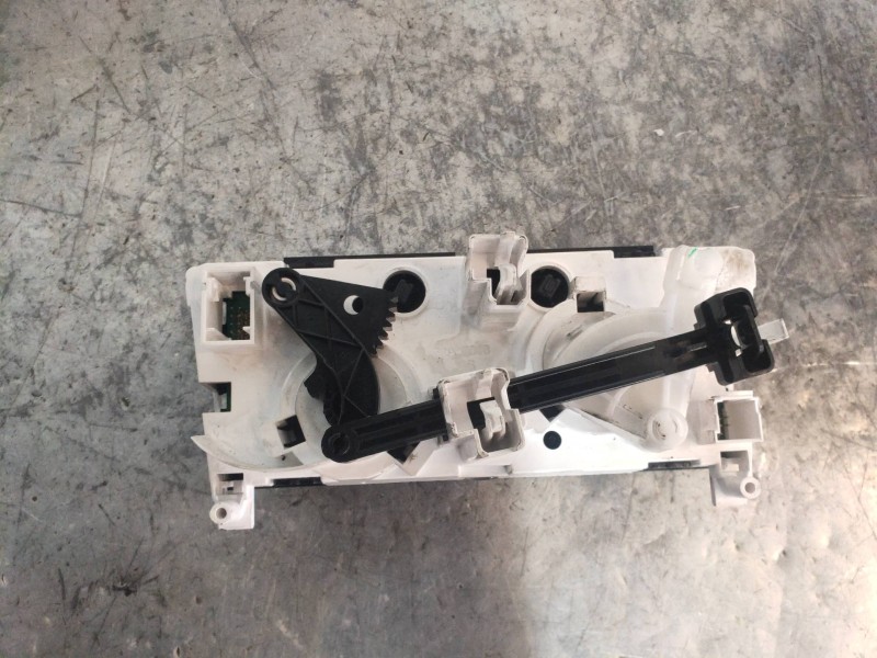 Recambio de mando calefaccion / aire acondicionado para peugeot 308 confort referencia OEM IAM T1000220K 69940002 