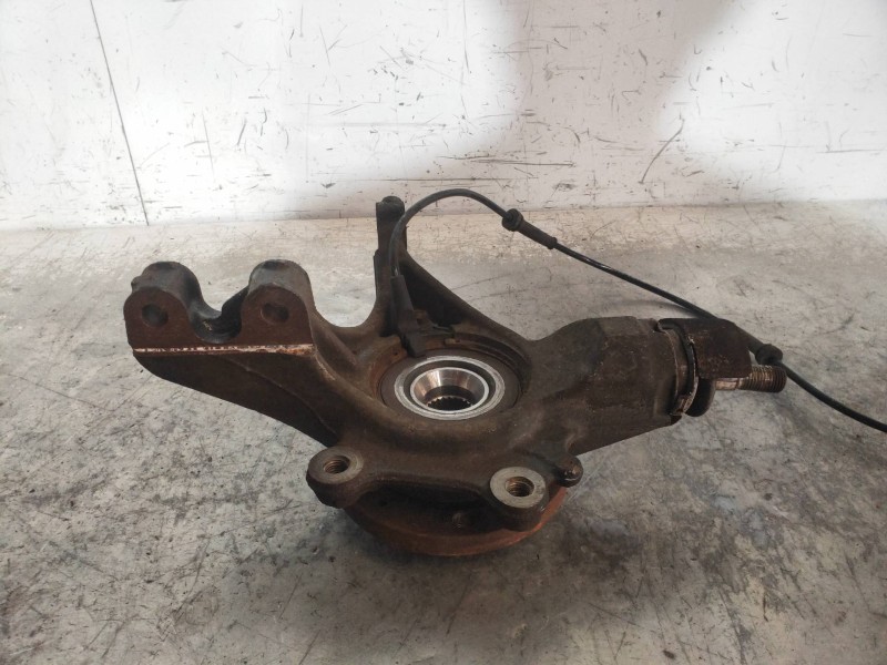 Recambio de mangueta delantera derecha para peugeot 308 confort referencia OEM IAM   