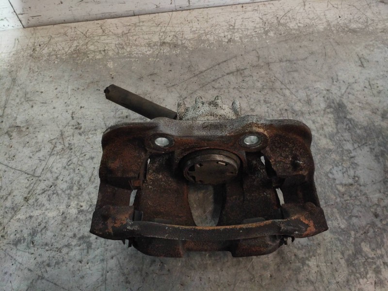 Recambio de pinza freno delantera izquierda para peugeot 308 confort referencia OEM IAM   LUY